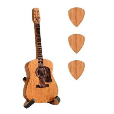 Wooden Guitar Pick Box with 3 Pcs Guitar Picks, Mini Storage Box for Guitarists, Musician Engraved Wooden Plectrum Case, Acoustic Guitar Box