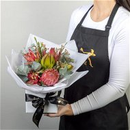 Detailed information about the product Native Florist Choice Posy Flowers