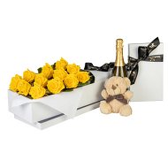 Detailed information about the product Romantic Roses Grande In Yellow