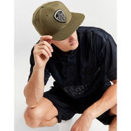 Detailed information about the product 47 Brand Leeds United FC Camo Crest Cap