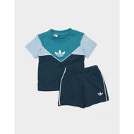 Detailed information about the product Adidas Originals T-Shirt/Shorts Set Infants.