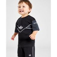 Detailed information about the product Adidas Originals T-Shirt/Shorts Set Infants.