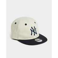 Detailed information about the product New Era 9FIFTY NY Yankees Cap Kids