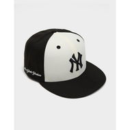 Detailed information about the product New Era 9FIFTY NY Yankees Cap