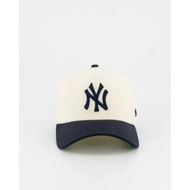 Detailed information about the product New Era Ny Yankees 39thirty Cap Chrome White, Official Team Colours