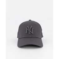 Detailed information about the product New Era Ny Yankees 39thirty Graphite