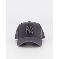 Detailed information about the product New Era Ny Yankees 9forty Graphite