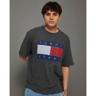 Detailed information about the product Tommy Hilfiger Tommy Flag Badge Oversized Tee New Charcoal Melange