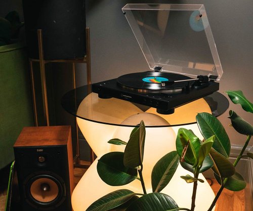 Read more about What to Consider When Buying a Turntable (Record Player)